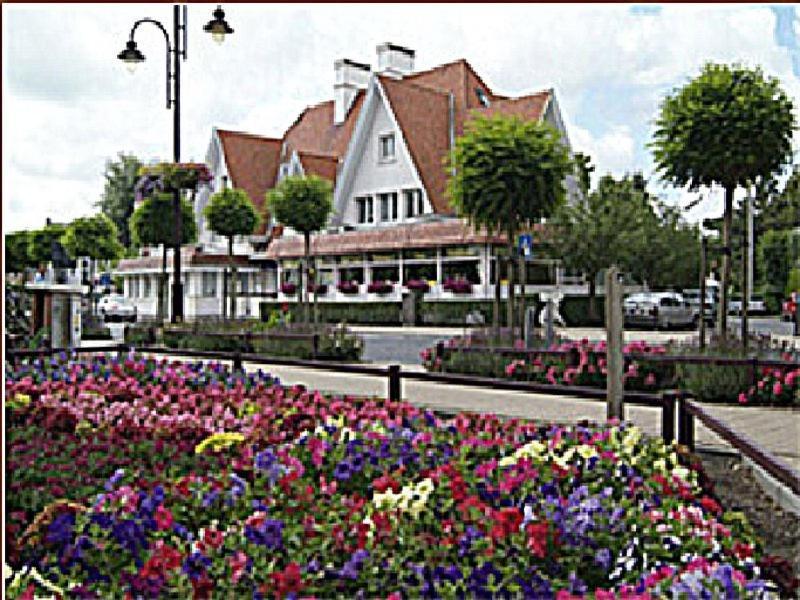 Hotel Internos De Haan Luaran gambar